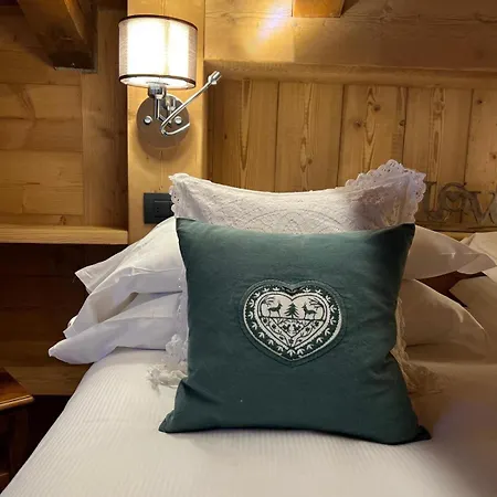 Апартаменти - Accesso Con Codice Курмайор